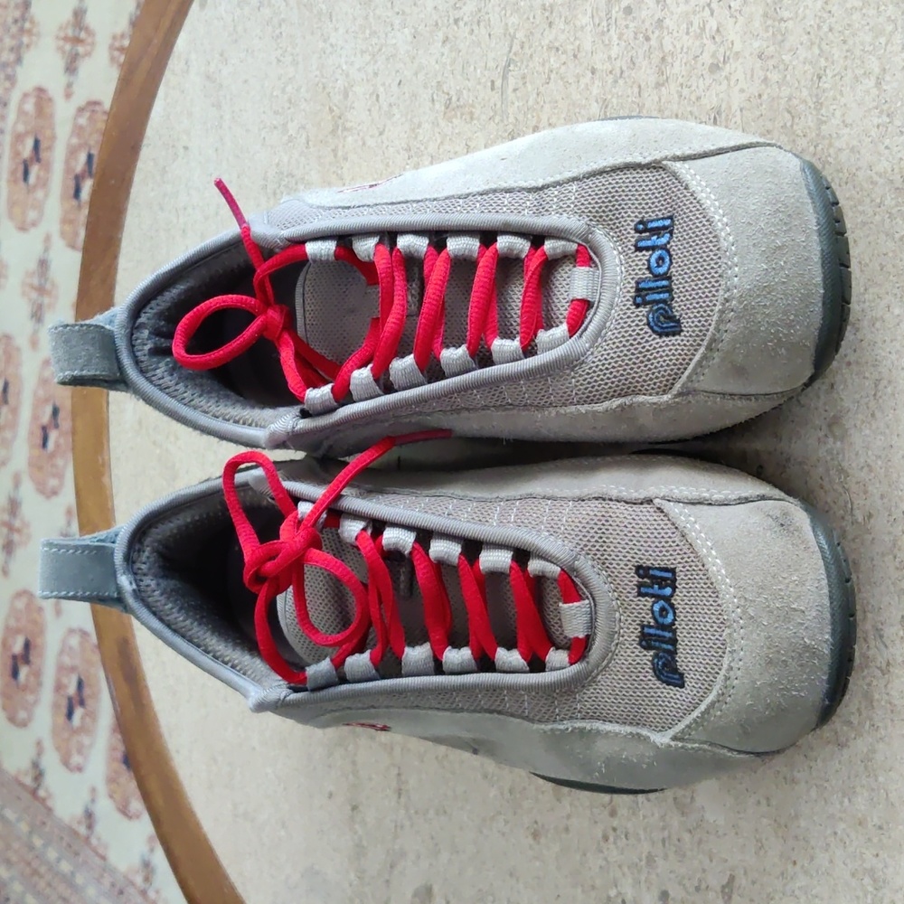 Men's Piloti Driving Shoes Sized 9US/42EU